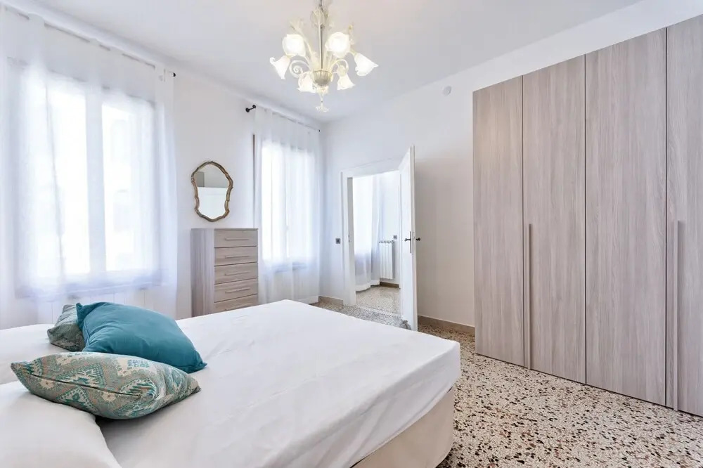 Tolentini Canal View Apartment