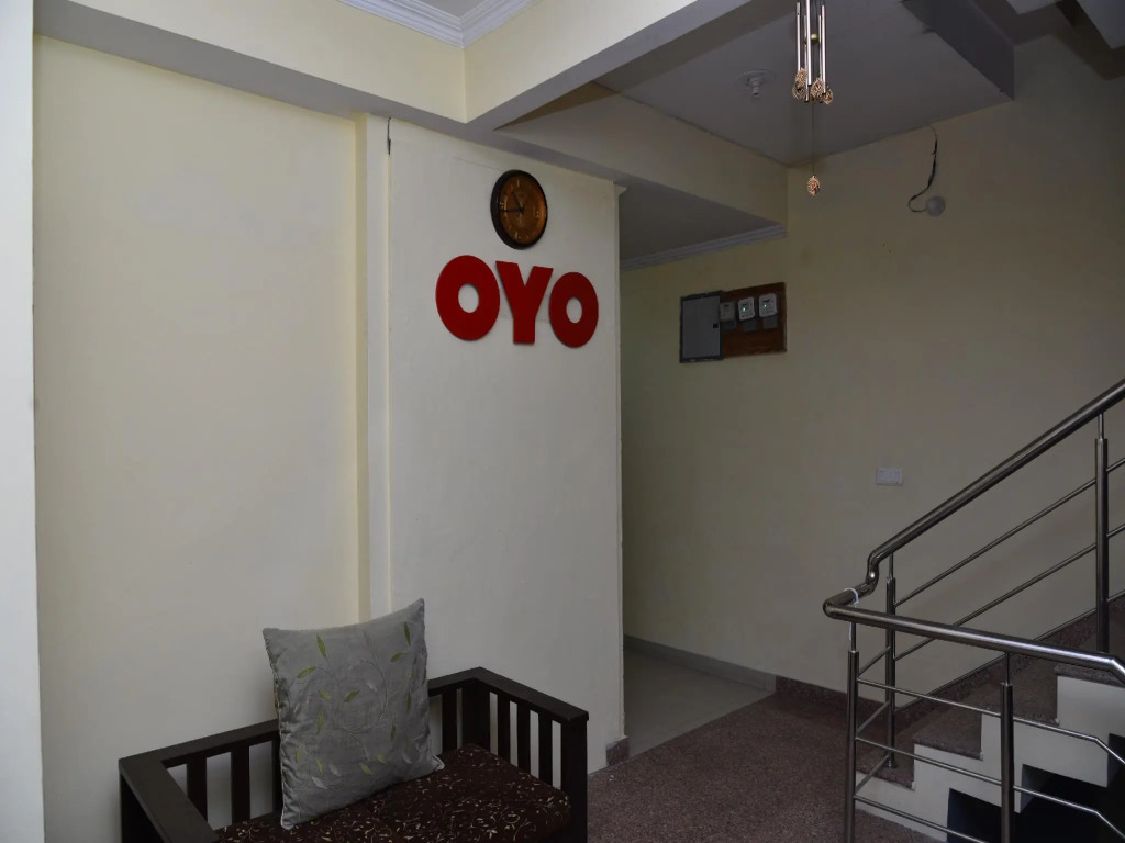 OYO 29907 Hotel Iqra Inn