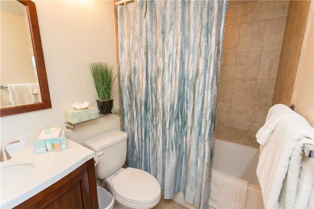 Maui Banyan H503 - One Bedroom Condo with Ocean View