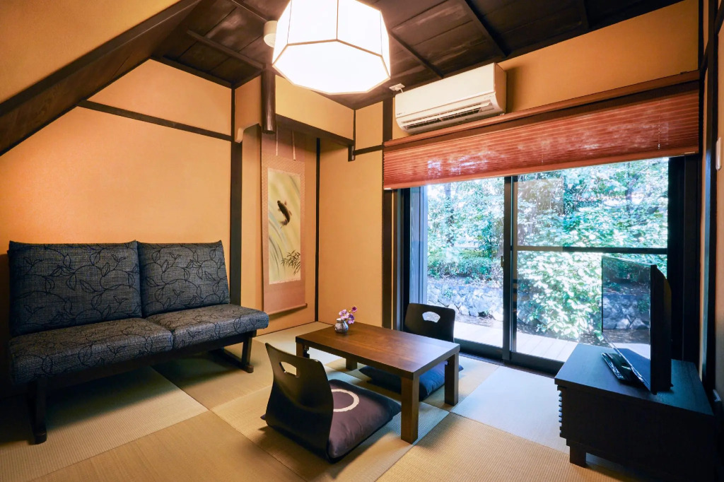 Rinn Shijo Takasegawa