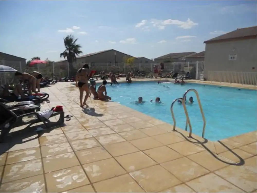 House With one Bedroom in Gallargues-le-montueux, With Pool Access, Furnished Terrace and Wifi - 20 km From the Beach