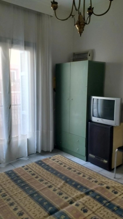 Κεντρικα της πολης διπλα στην παραλιακη και το Συνεδριακο κεντρο του Μεγαρου Μουσικης