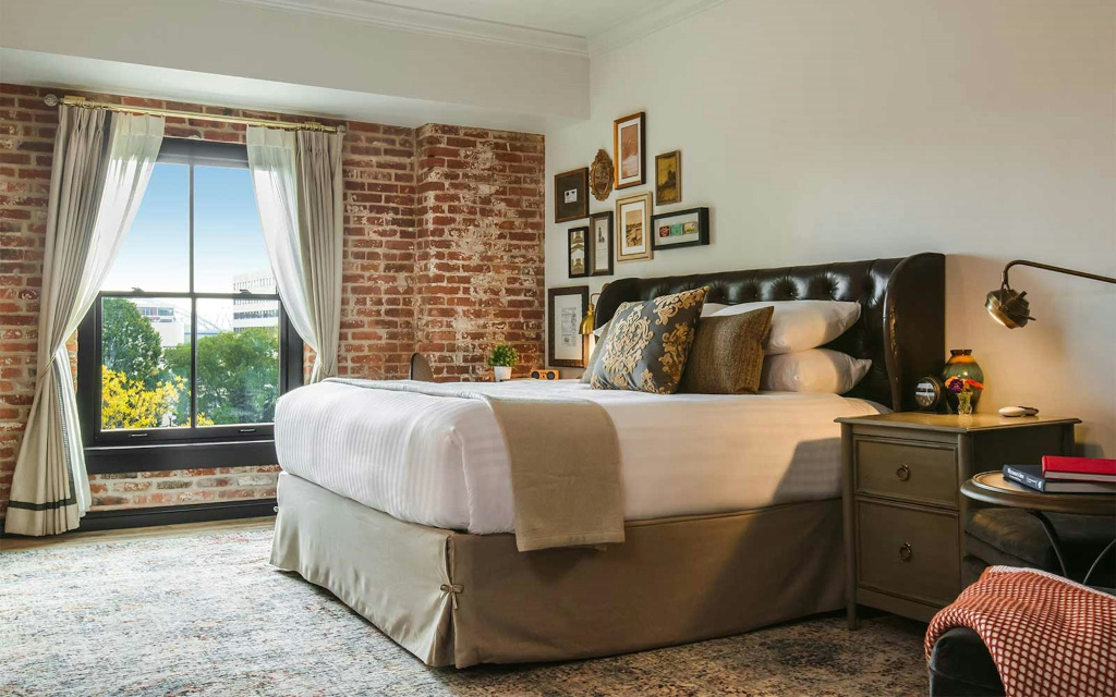 The Charmant Hotel