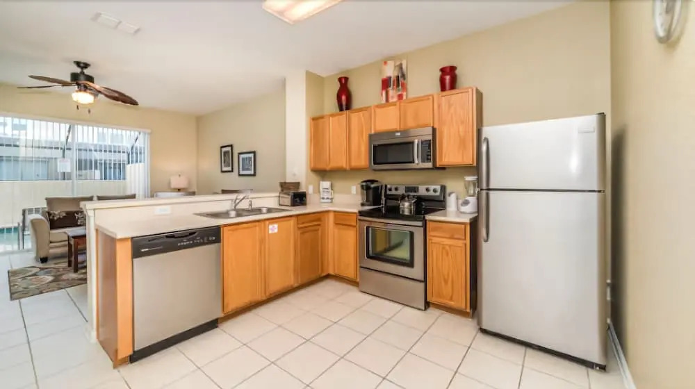 7668 Windsor Hills