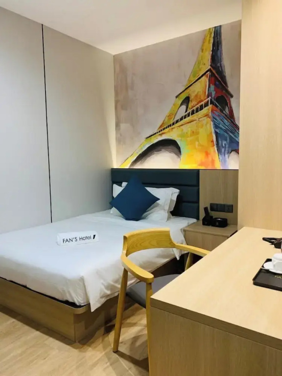 Fans Hotel Palo