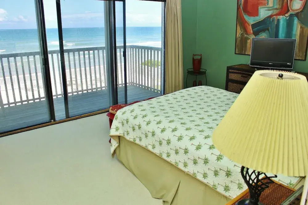 Oceanside Village D2