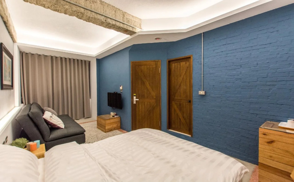 Yiyue Guanhe Homestay 倚月觀荷民宿