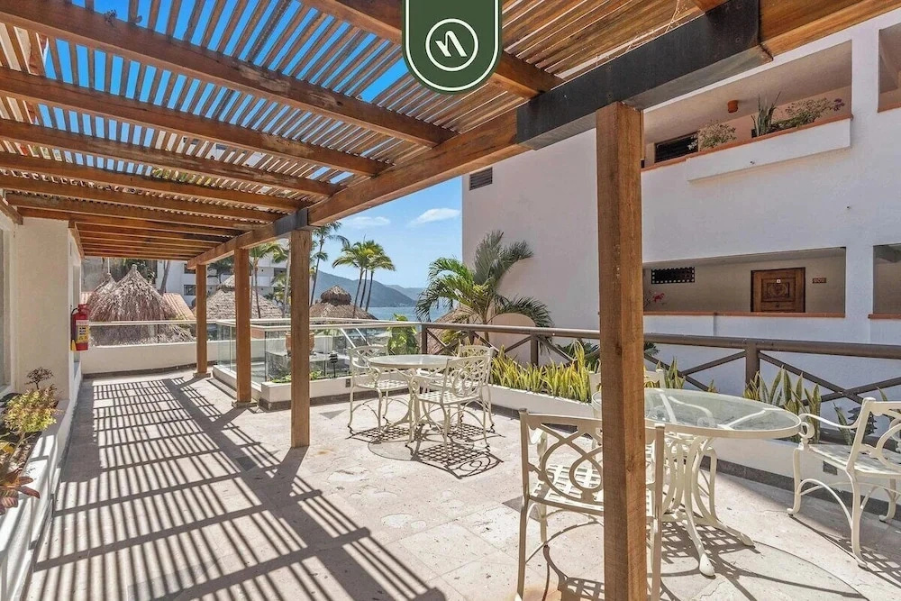 Peaceful Oceanview Studio - Costa Sur Estudio 10
