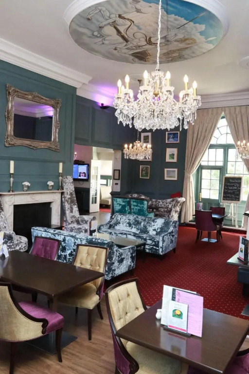 Kings Hotel