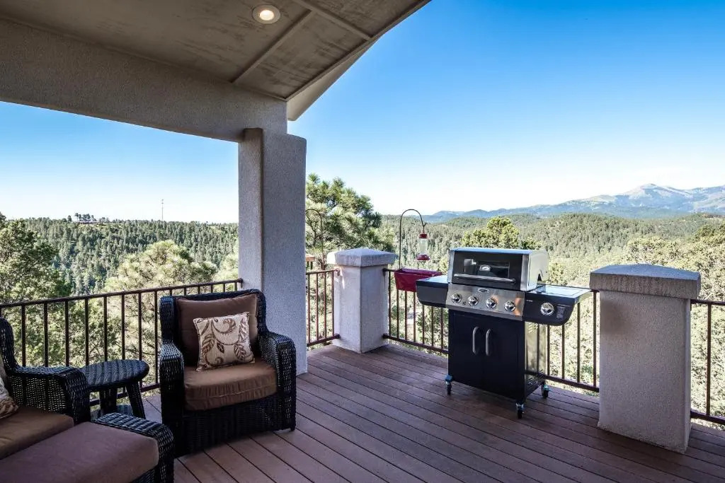Alto Grand View