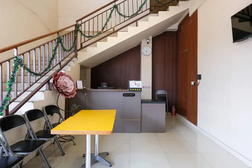 Urbanview near Sunrise Mall Mojokerto