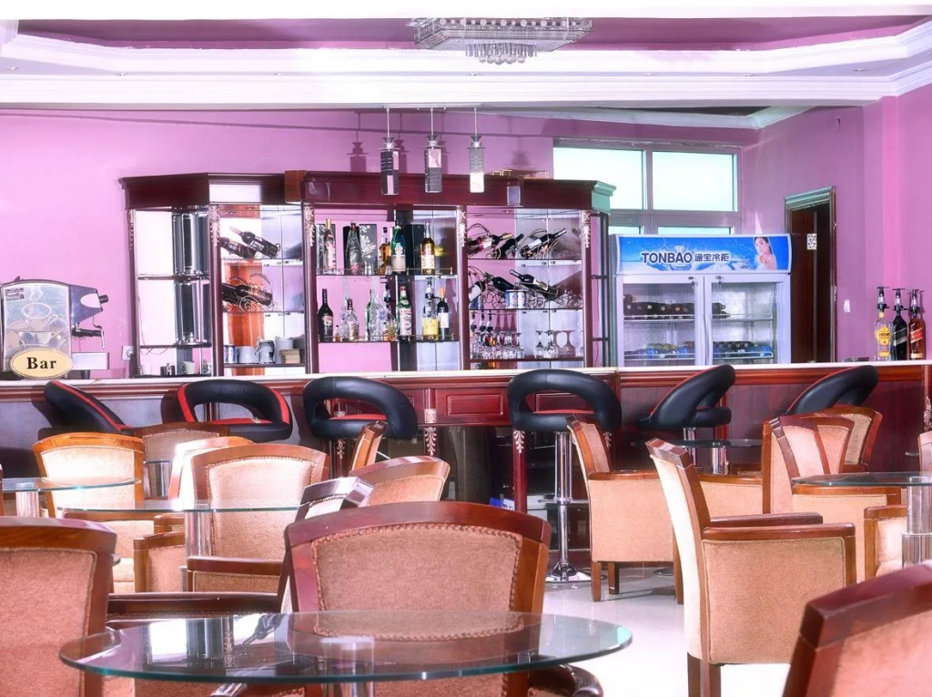 Adams Hotel