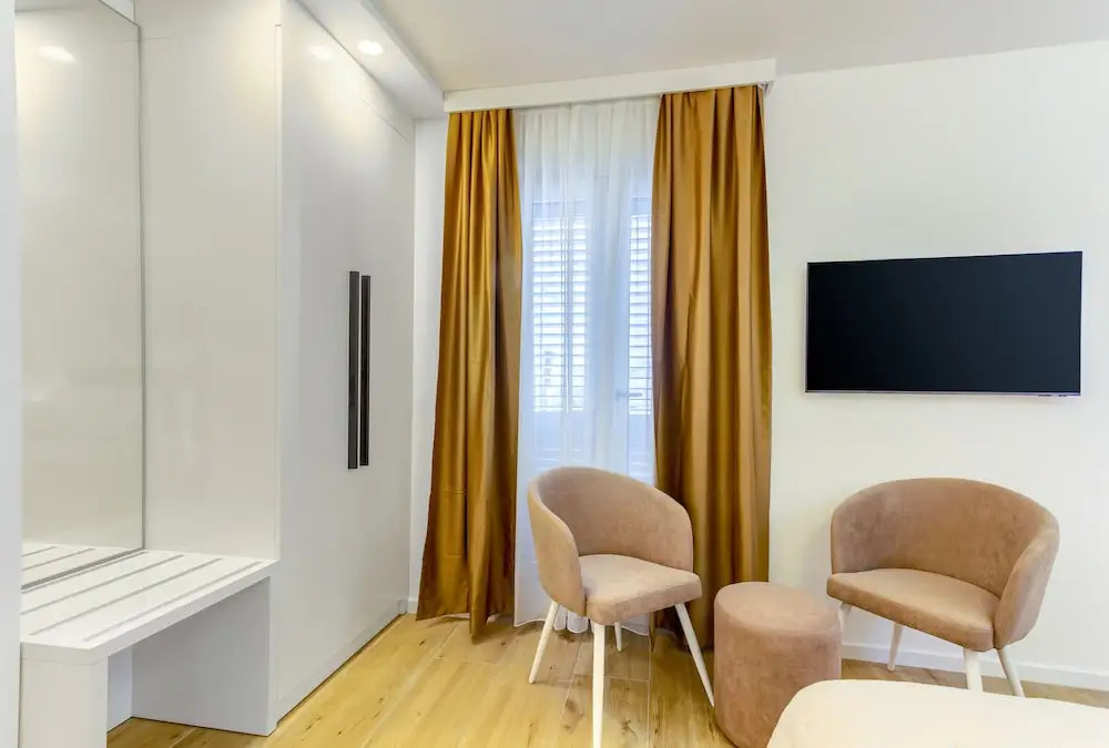 Irini Luxury Rooms