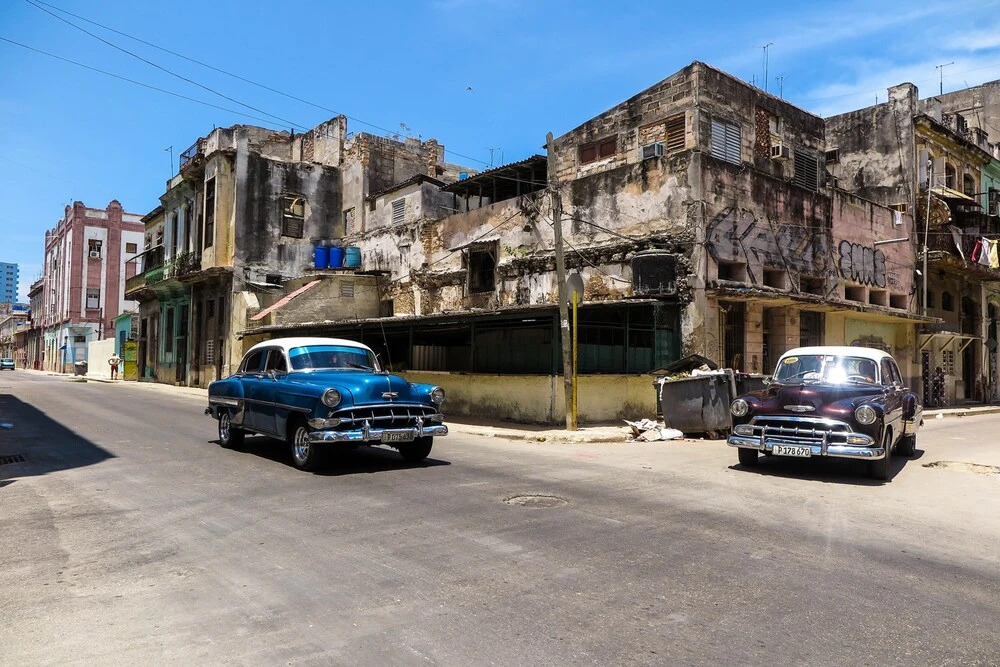 Hostal Balcones 3, Knocking on Cuba