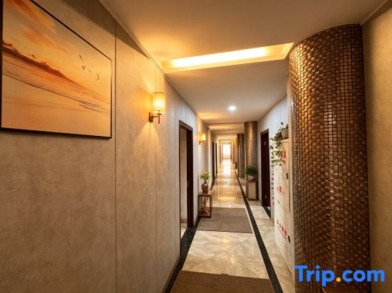 Jiaxing Yijia hotel