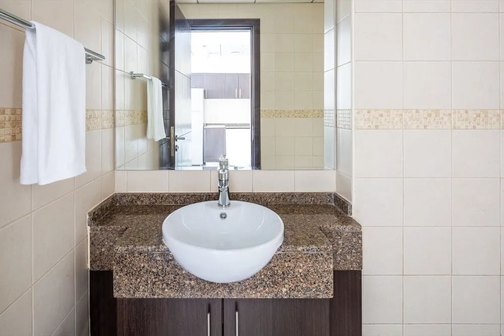 Panoramic 1BR Apartment In Dubai Marina