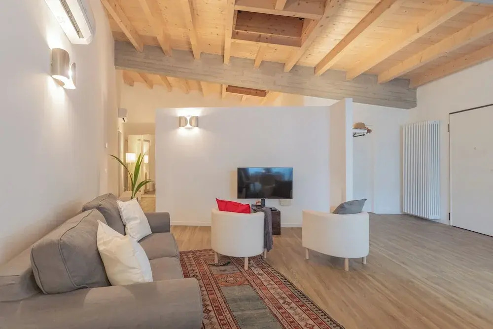 Luxury Apartments in Villa Cardinal Ciceri by Rent All Como