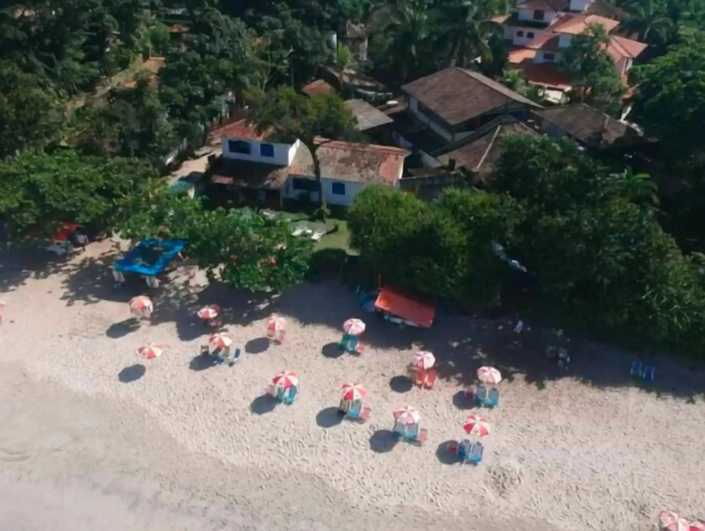 Suítes Pé na Areia