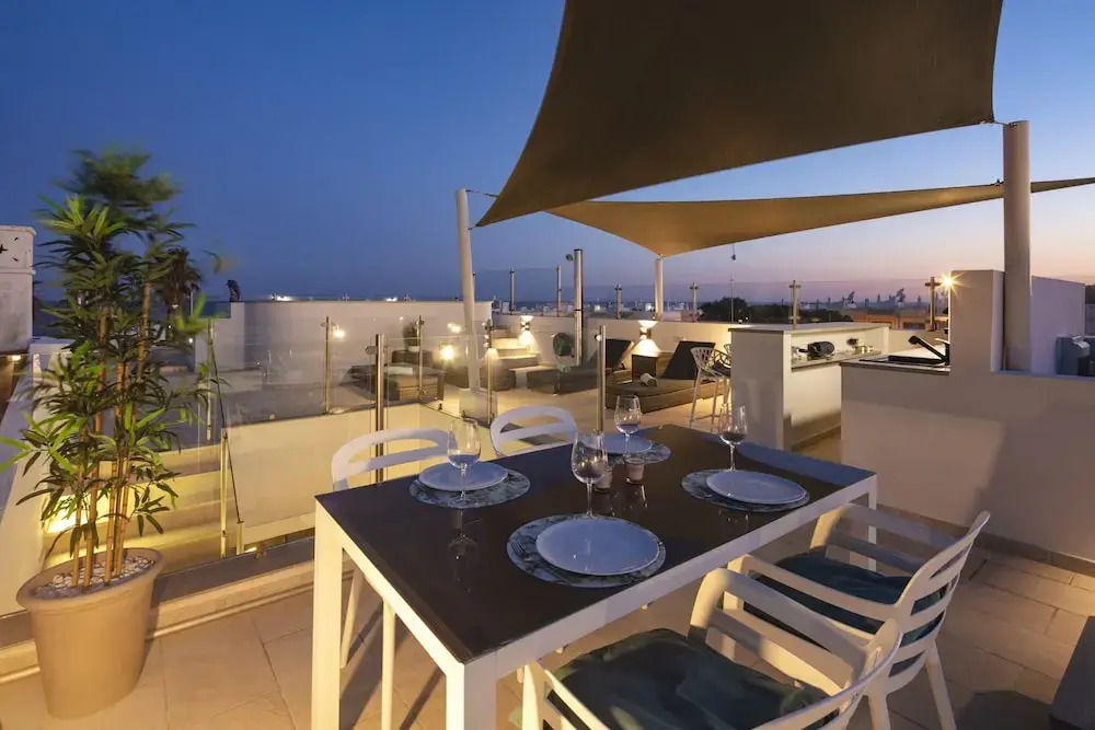Apartment Overlooking Benagil Beach With Pool