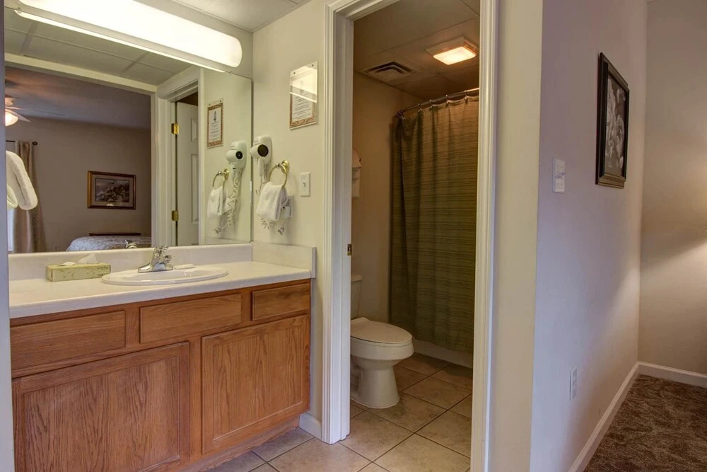 Whispering Pines 521
