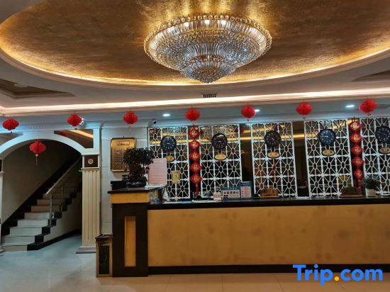 Luo Style Hotel