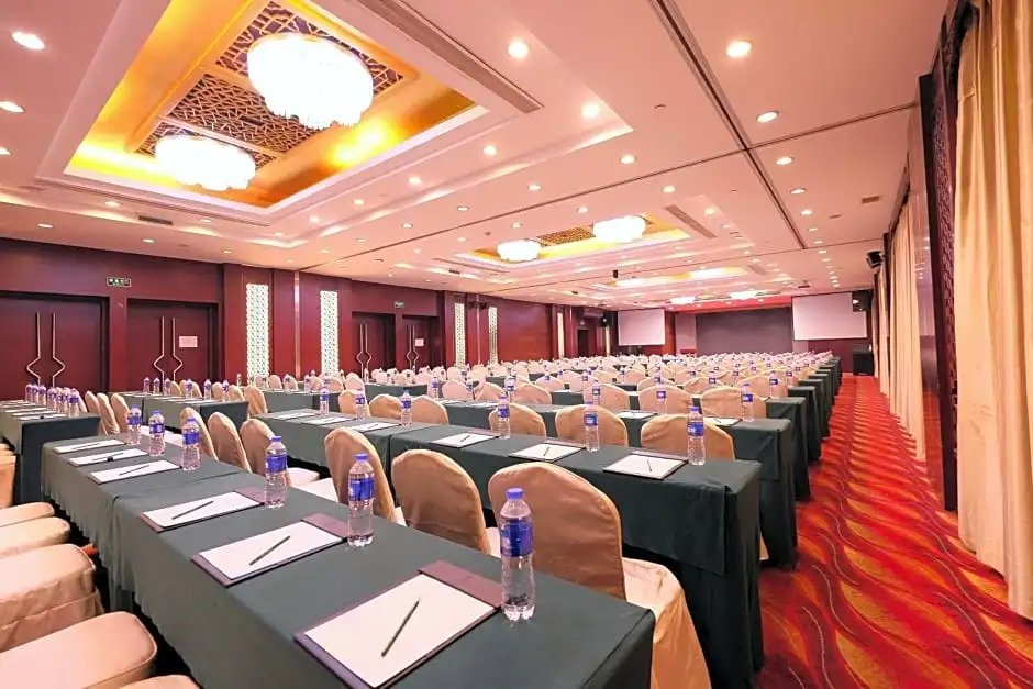 Shanghai Golden Jade Sunshine Hotel