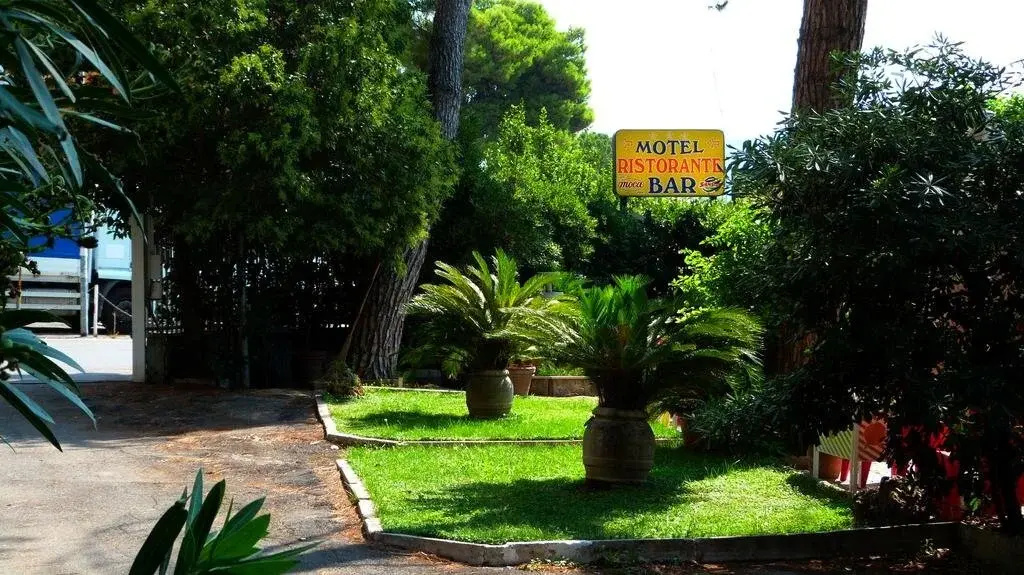 Motel River