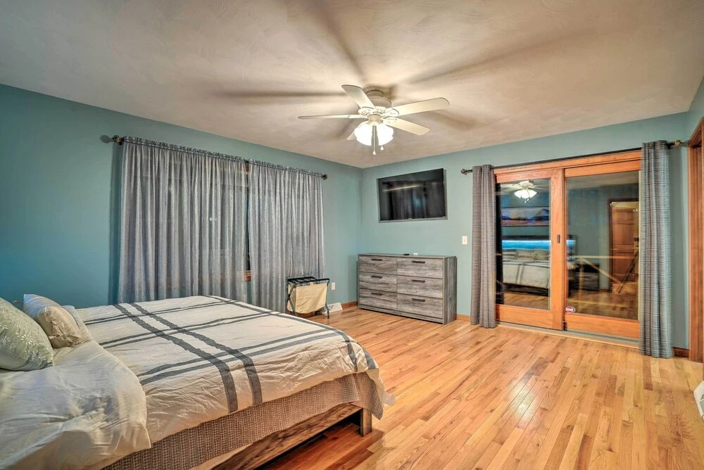 Spacious Oneida Retreat w/ Game Room