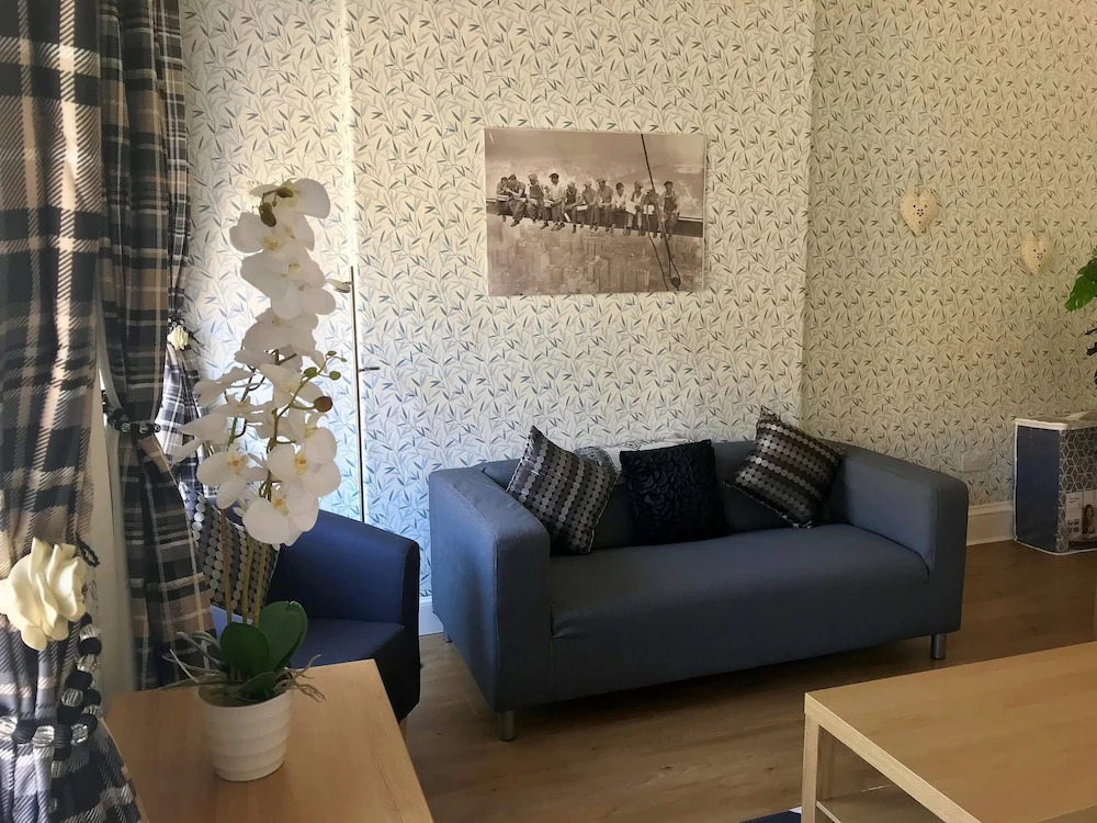 Stunning 3-bed Apartment in Edinburgh