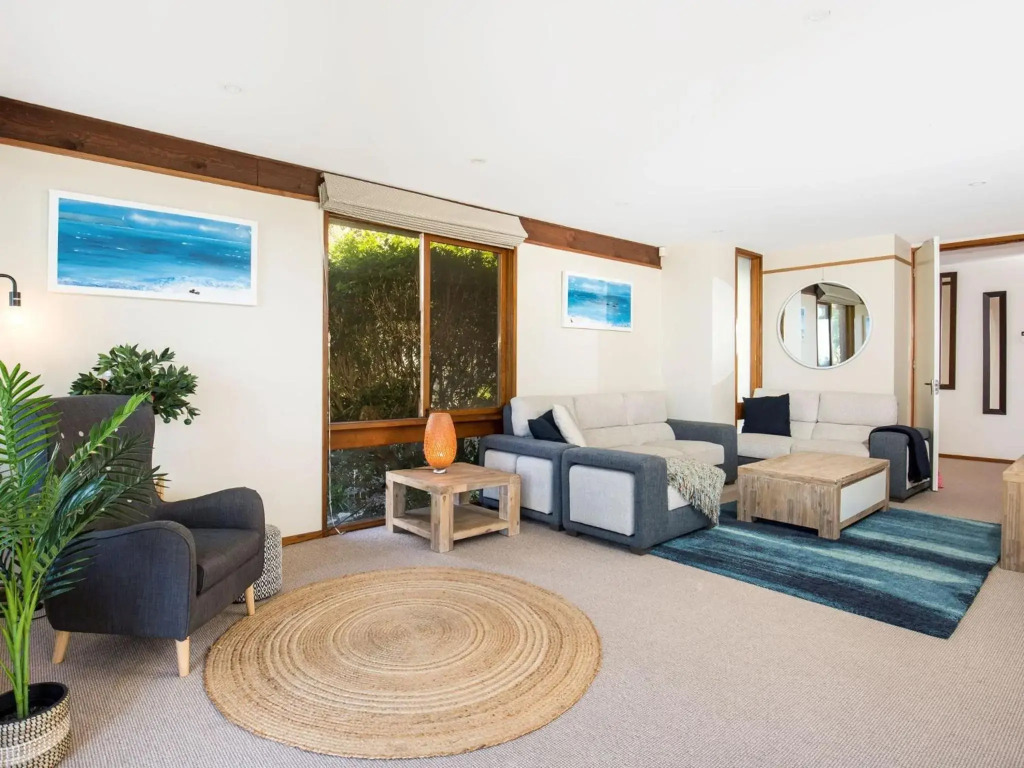 Huskisson Beach Holiday Villa by Experience Jervis Bay