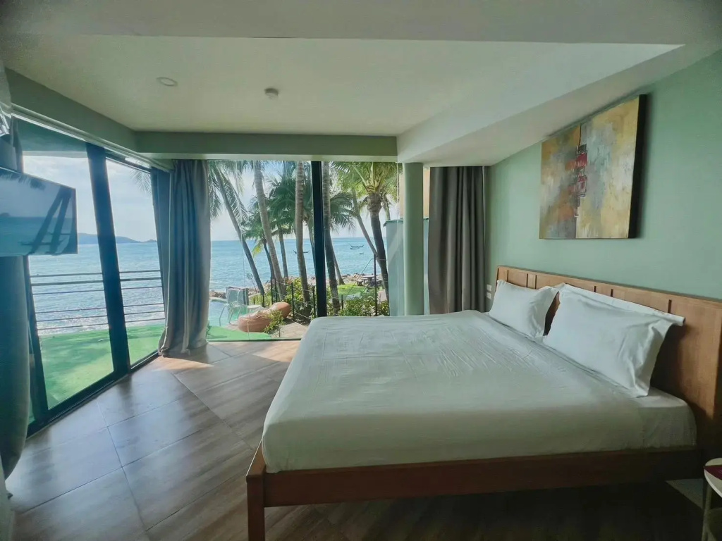 patong sunset villa Phuket