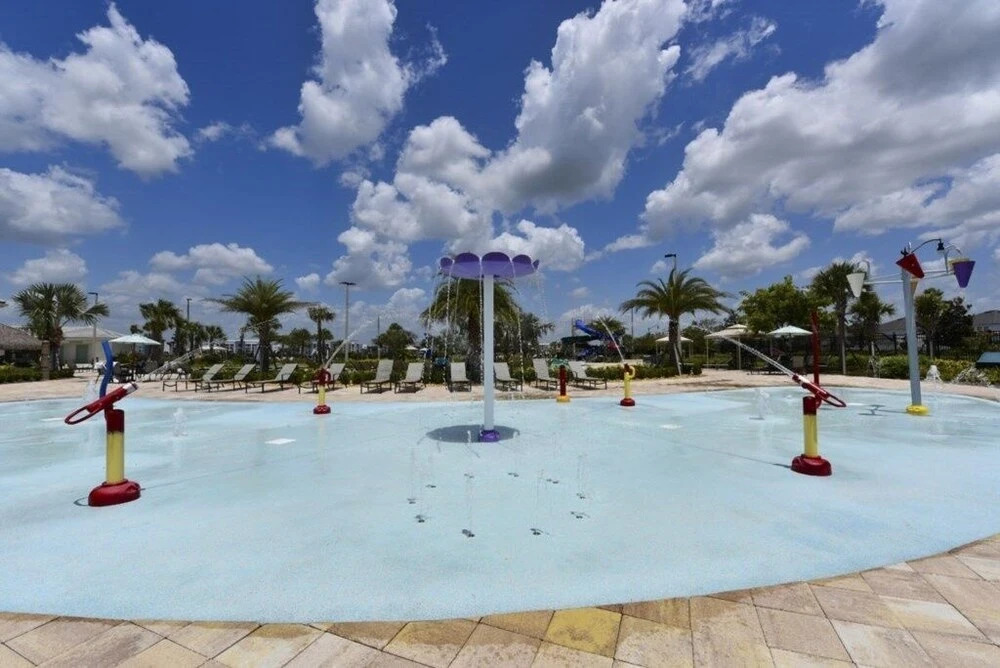 Beautiful 6 Bedroom Pool Home in Storey Lake 6 Villa by Redawning