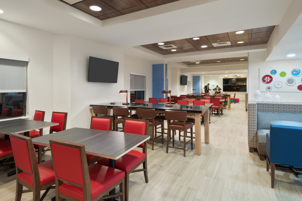 Holiday Inn Express & Suites - Nearest Universal Orlando by IHG