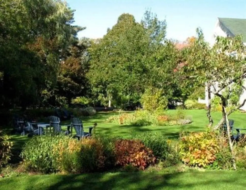 Hillsdale House Inn