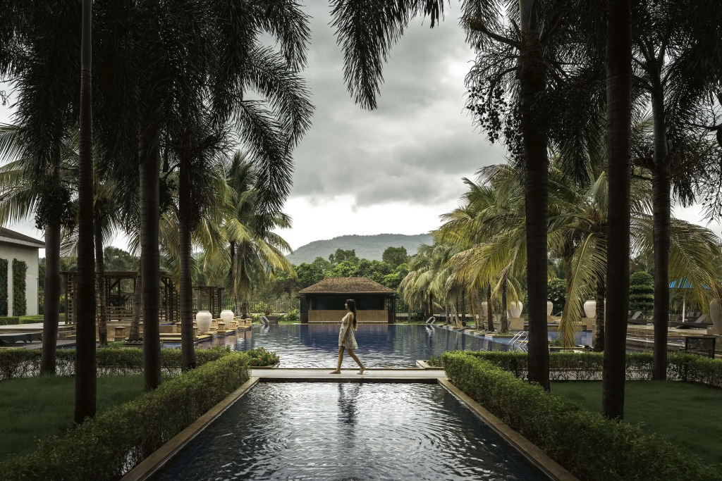 Radisson Blu Plaza Resort & Convention Centre Karjat