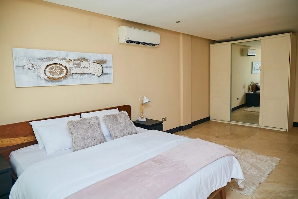 Regal Spaces at Imperial Grove