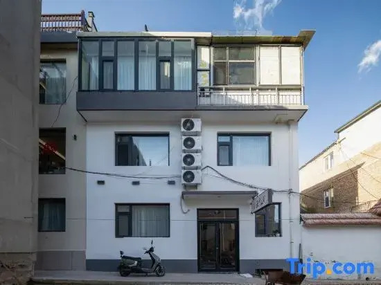 Yunyushan White Homestay (Wuye Temple Branch)