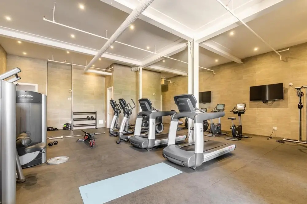 2storey 2bd Designed Loft Free Parking 2