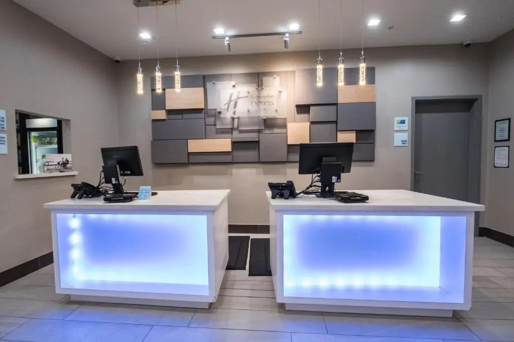 Holiday Inn Express & Suites Houston - Hobby Airport Area by IHG