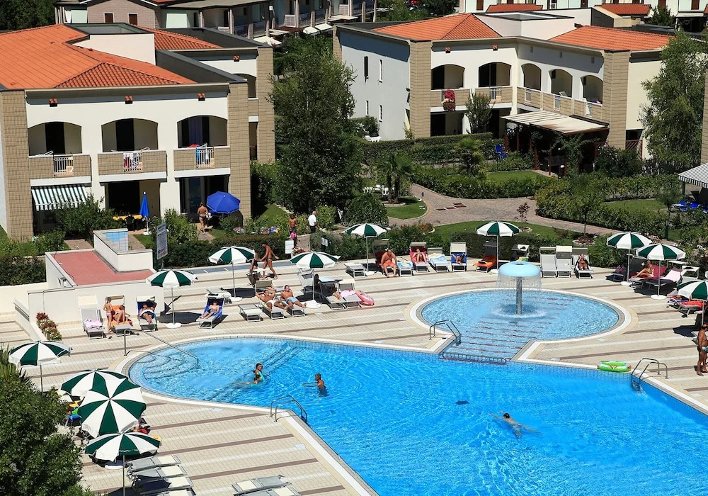 Beautiful Village For 5 People With Pool
