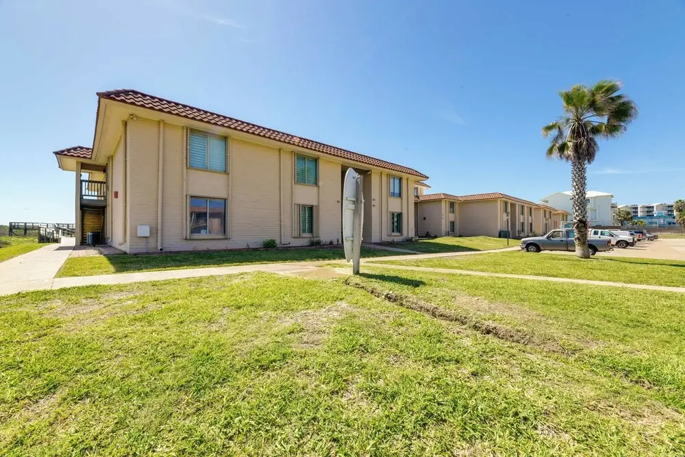 Direct Beach Access: Sunny Port Aransas Condo