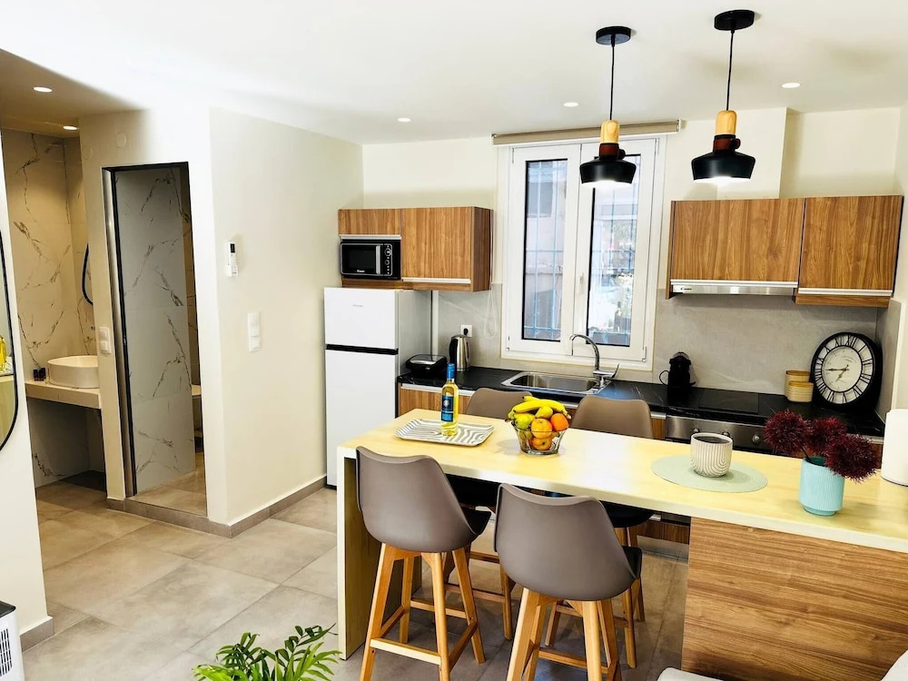 Matina Room At The Heart Of Old Town 1bd, Sleeps 4