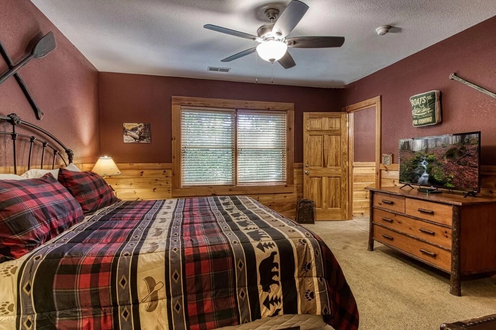 Papa Bears Hideaway - FKA Cold Creek Camp By Heritage Cabin Rentals