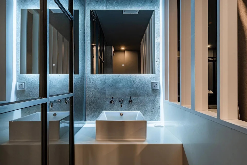 Shinchon Wol Hotel