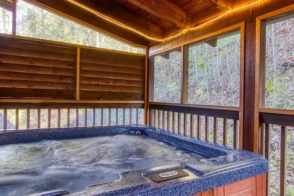 ER260- Magical Moments Great Location- Close to town cabin
