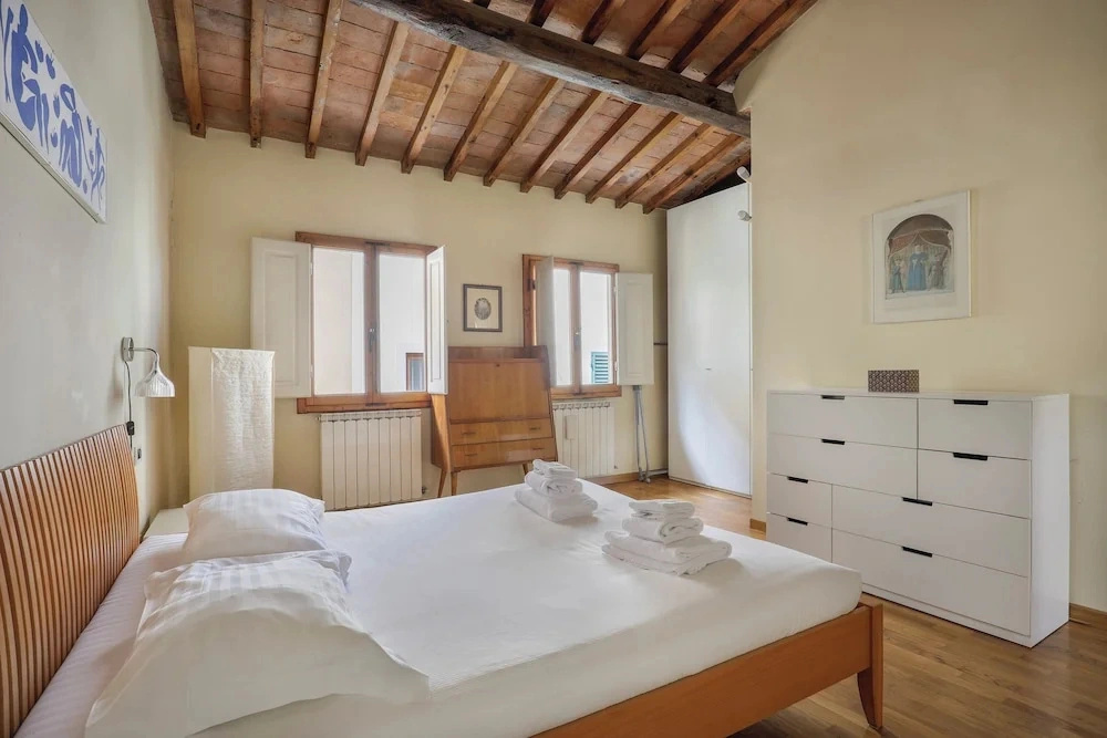 Charming Apartment in Oltrarno
