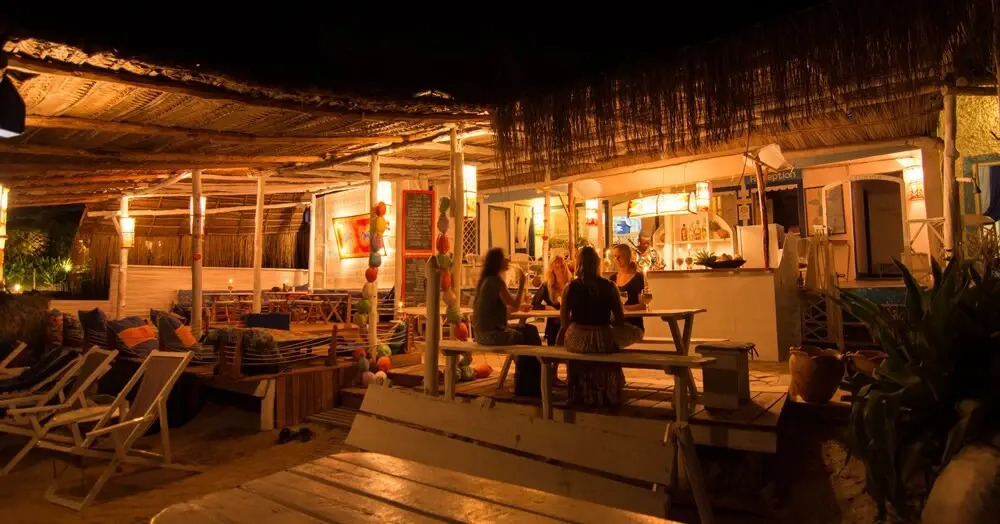 Casa na Praia Tofo- beach front hotel