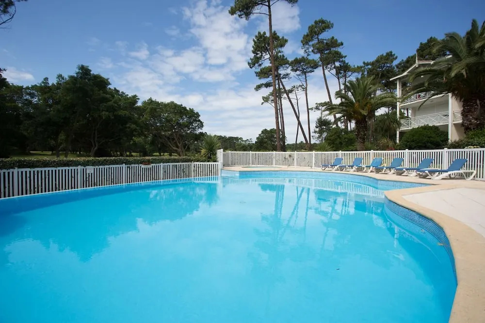 Madame Vacances Les Palmiers du Golf Service Premium