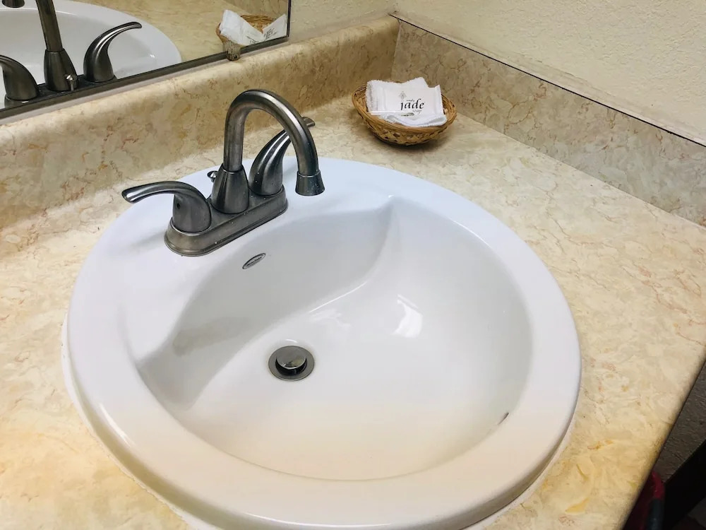 Ozark Inn & Suites