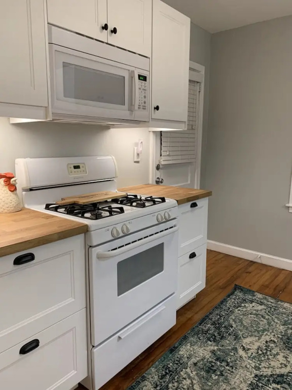 The Social Goat Bed and Breakfast